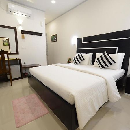 Diva Villa Airport Transit Hotel Katunayaka Exterior photo