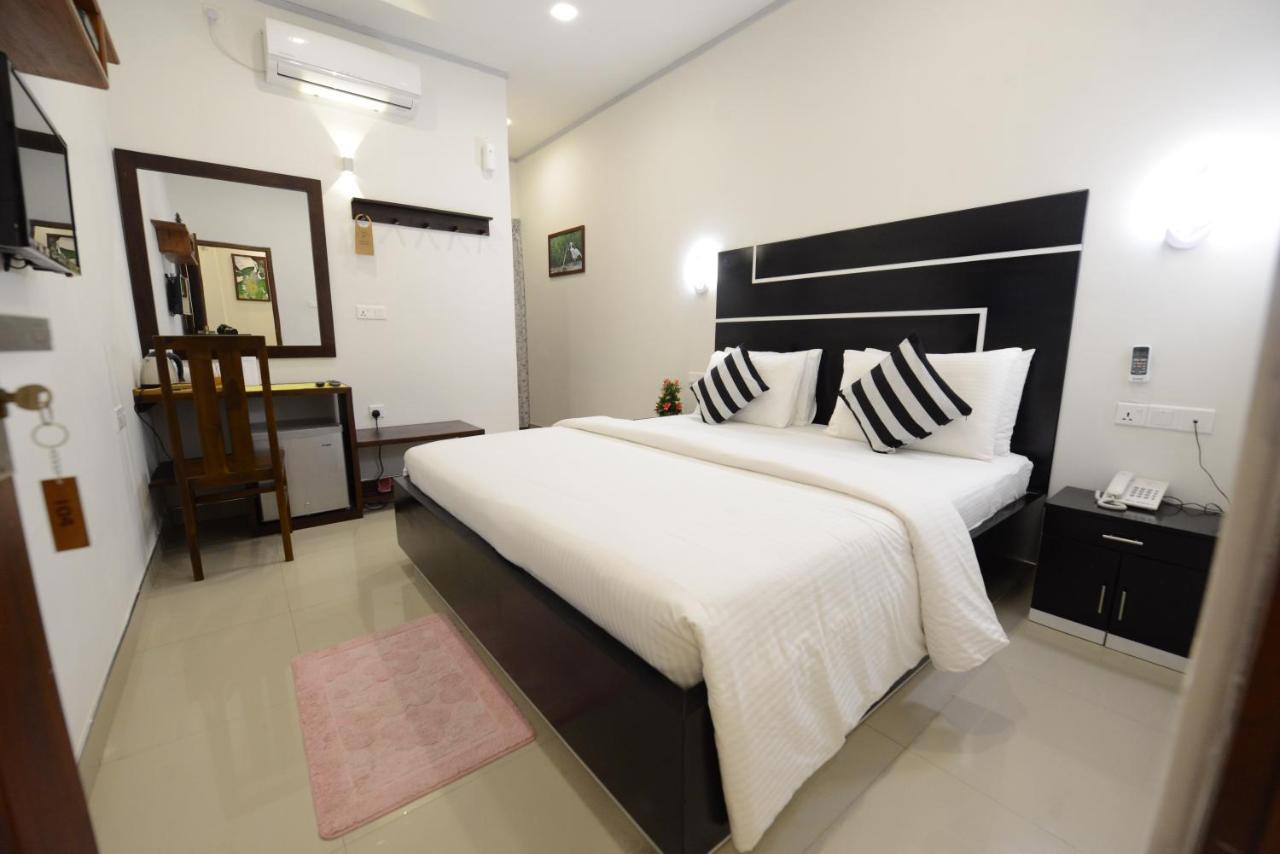 Diva Villa Airport Transit Hotel Katunayaka Exterior photo